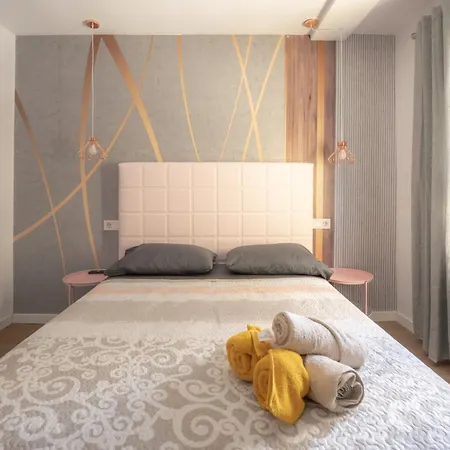 Nuevo Parking, Maquina Arcade, Netflix Y Wifi Apartamento